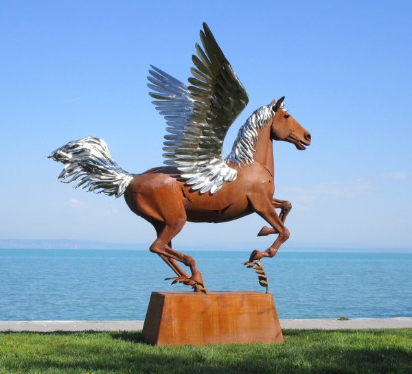 Pegasus lifesize sculpture